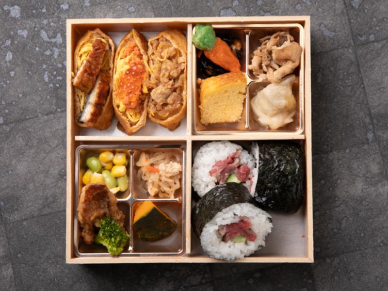 鈴蘭（すずらん）〜牛ステーキ巻きと彩り稲荷〜