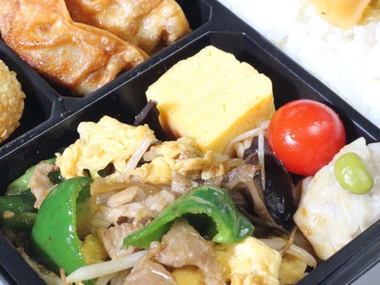 ムーシーロウ（肉と卵の炒りつけ）定食弁当