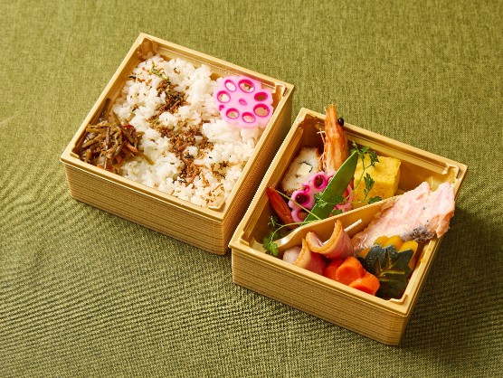 【280mlペット茶付き】亮之介白麹味噌使用「しゃけの西京焼き」と「京香る彩野菜とカモ」の二段重