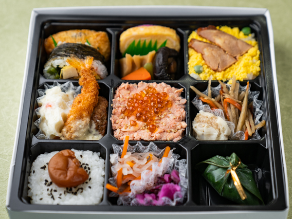 国民公園御弁当「暁」