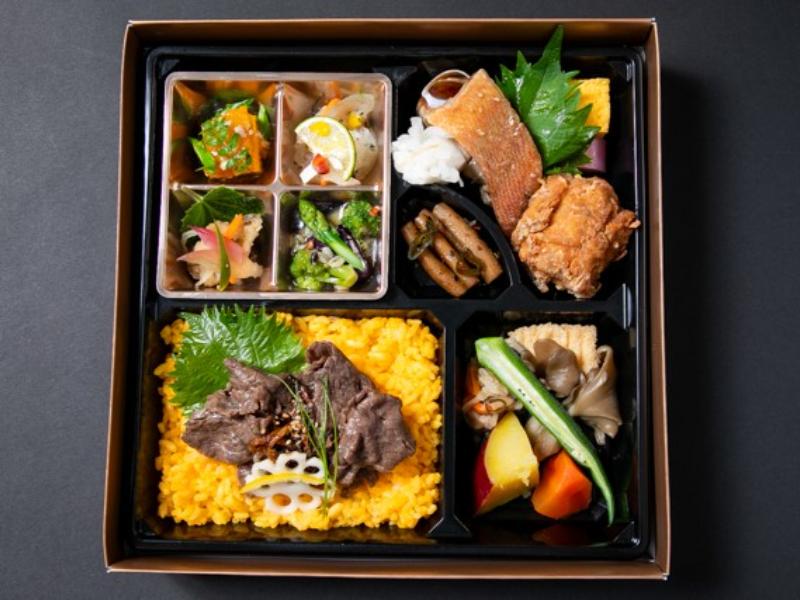 「恵」幕の内弁当 うにめし黒毛和牛すき焼き重