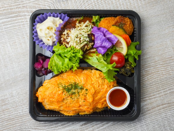 洋風オムライス＆チーズハンバーグ弁当