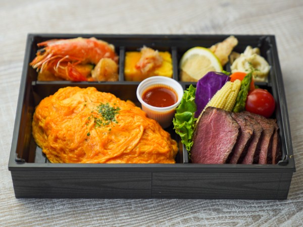 洋風オムライス＆ローストビーフ幕の内御膳