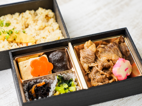 黒毛和牛すき焼き弁当（肉増量）（筍の炊き込み）