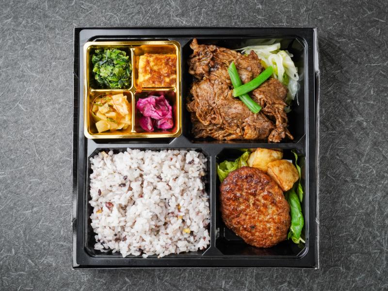 おろしハンバーグと牛カルビのお弁当