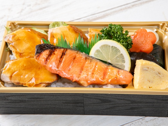 やみつき鶏の照り焼きお重