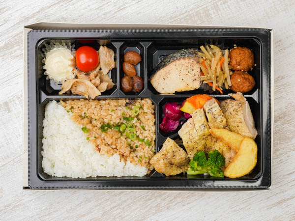 満満チキンステーキ弁当