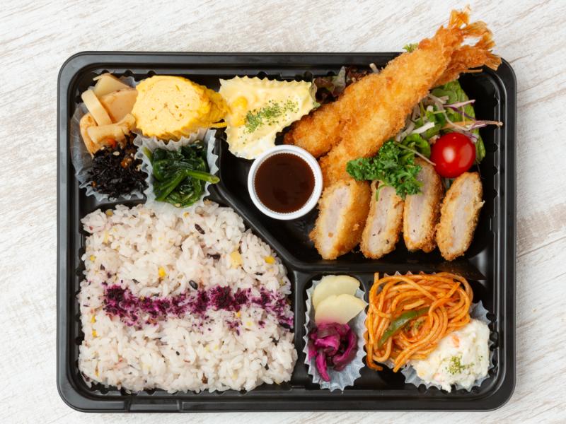 ヒレカツとエビフライ