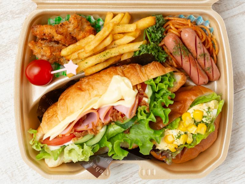 クロワッサンハムチーズ＆エッグロールパン