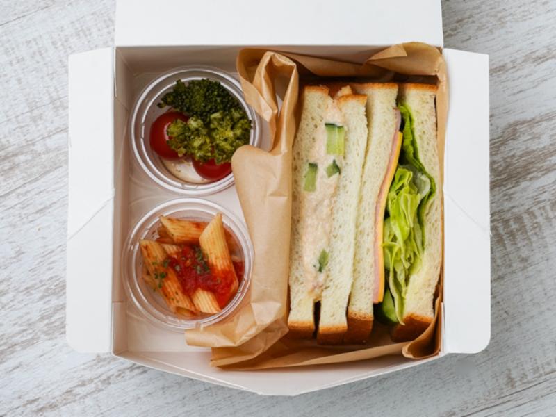 笑顔になるツナ＆ハムチーズサンド