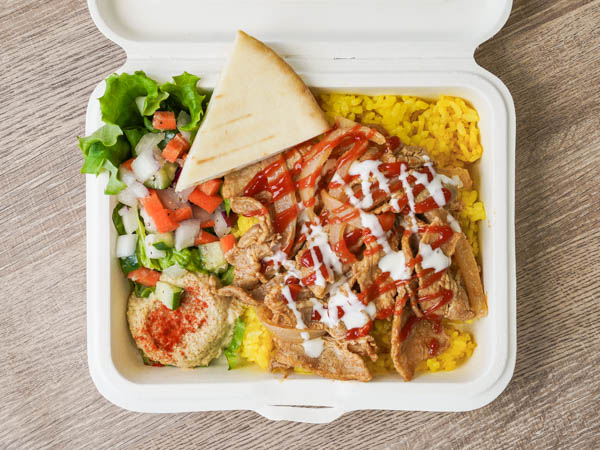 スパイシーポークチャップオーバーライス