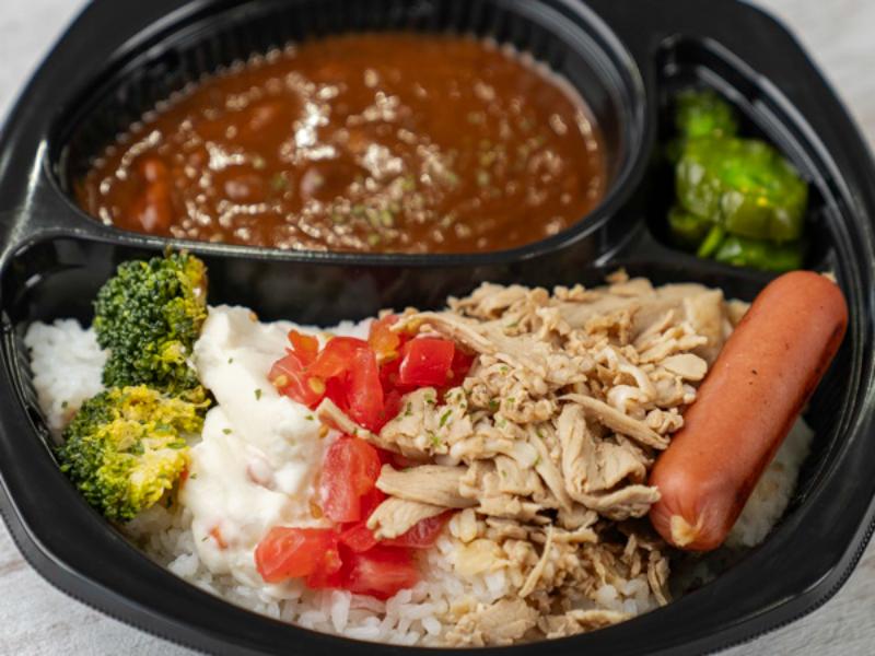 【飲む牛スジ煮込みハヤシ 人気ＮＯ．1】三元豚の甘辛生姜焼き