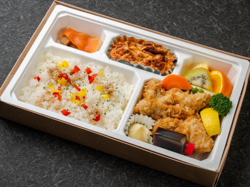 ウィーン風チキンカツレツ(水郷どり)withバターライス