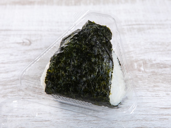 米農家の塩むすび