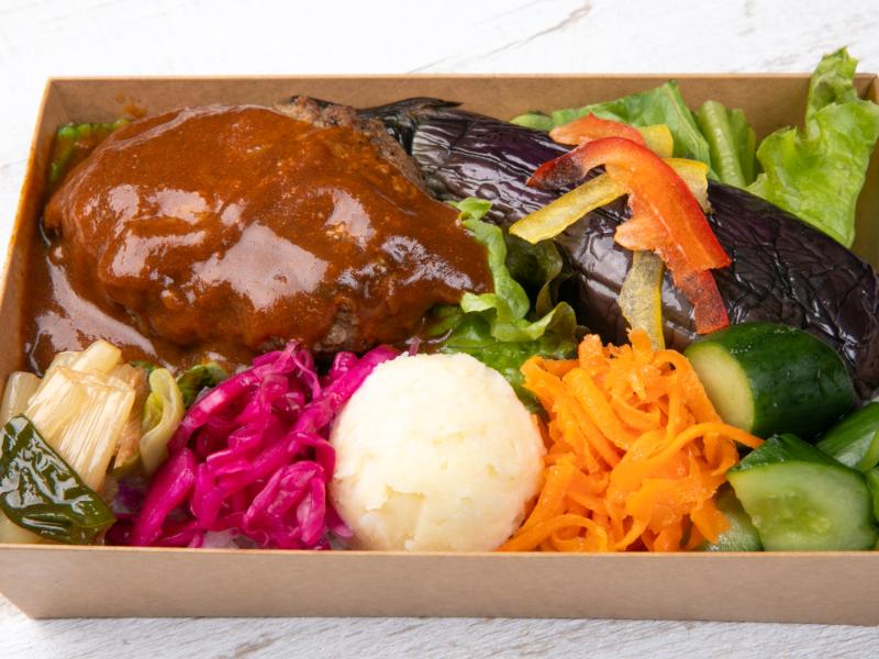 手作りハンバーグ デミグラスソースと7種の彩り副菜弁当