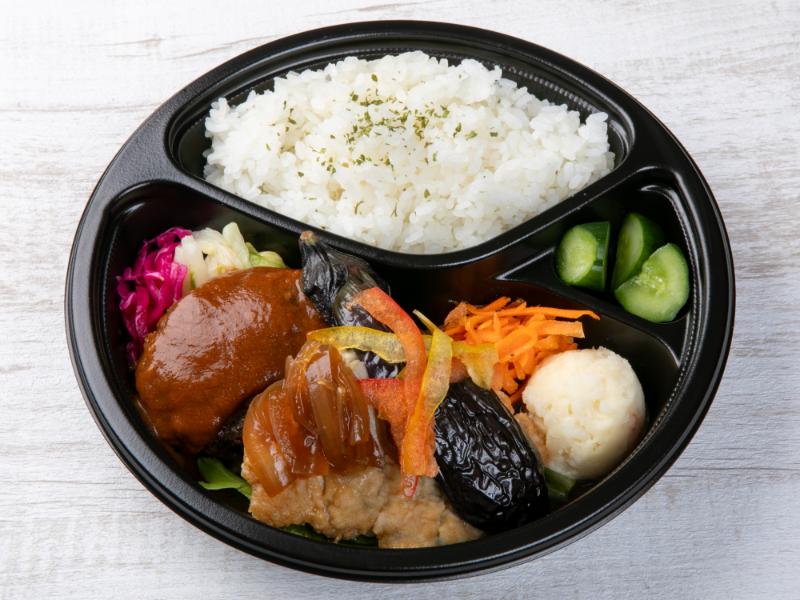 手作りハンバーグ＆国産鶏ももグリル 和風玉ねぎソースと8種の彩り副菜弁当