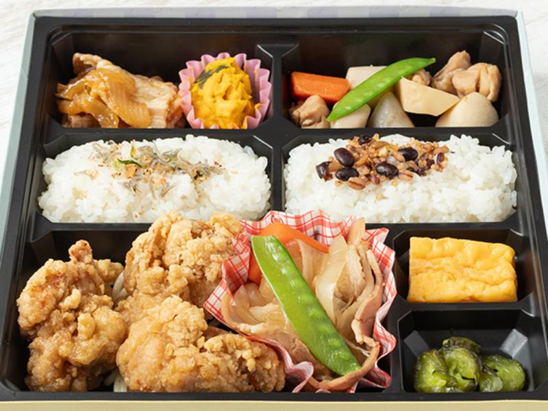 ⑫唐揚げ肉じゃが満足弁当