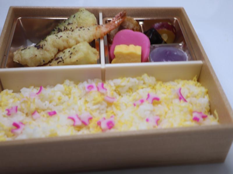 3種てんぷらの錦糸ご飯弁当