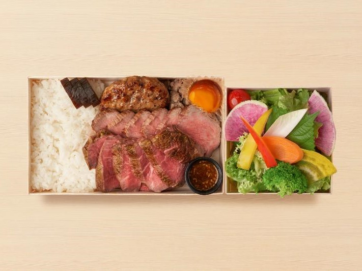 壱虎 国産牛フィレ ＆黒毛和牛ともさんかく弁当