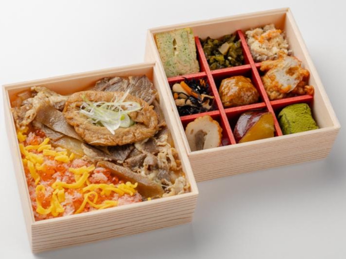 蟹ちらし・あふそや特製牛丼と彩り9升の二段弁当