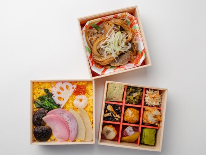 野菜ちらし寿司と彩り9升の三段弁当