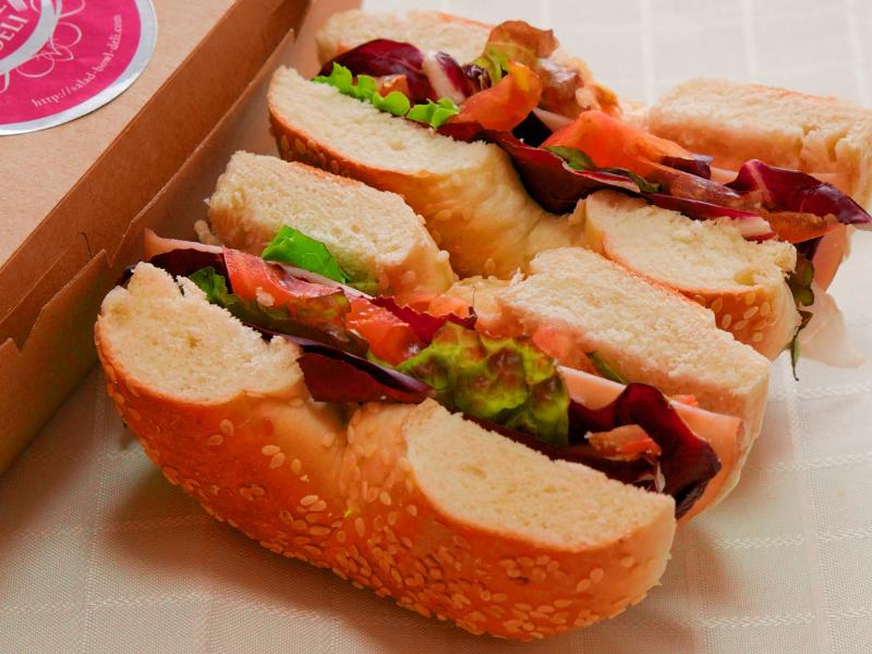 Ｎ．Ｙ．ベーグルサンドイッチ！ハム＆トマト