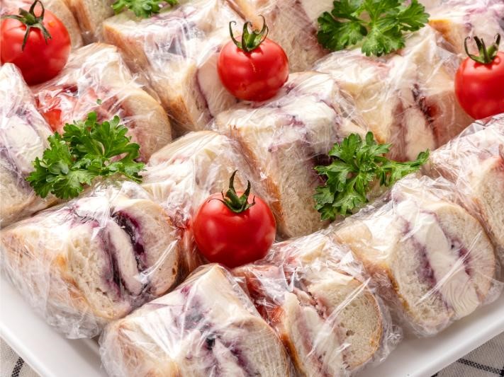 Ｎ．Ｙ．ベーグルサンドイッチプレート（スイーツMIX．1／4×20個 4、5名様に最適です。1つ1つラッピングしております。）