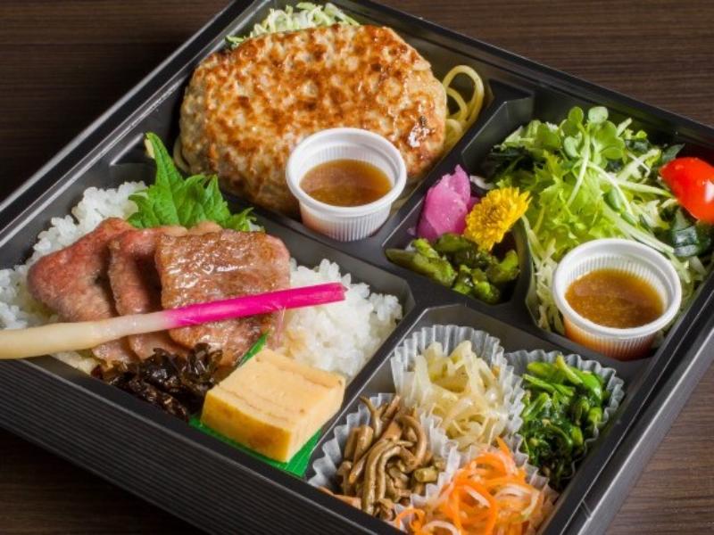 黒毛和牛カルビ＆ハンバーグ御膳（竹）