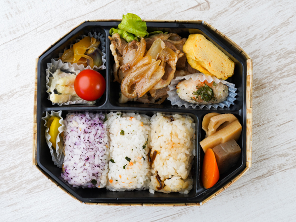 贅沢俵おにぎり＆豚肩ロース生姜焼き弁当