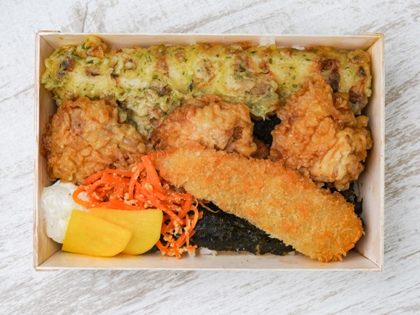 海苔が選べるのり弁（とり天）白身魚フライ半身乗せ