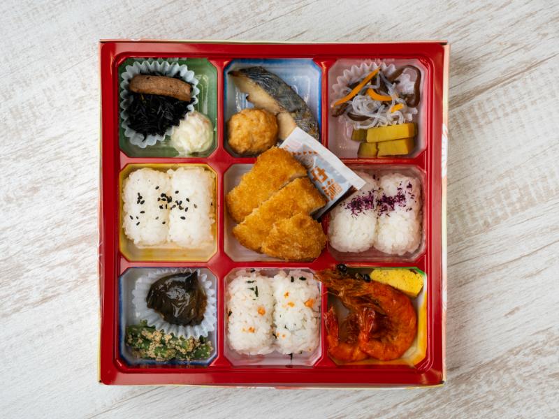 彩り9升弁当とんかつ