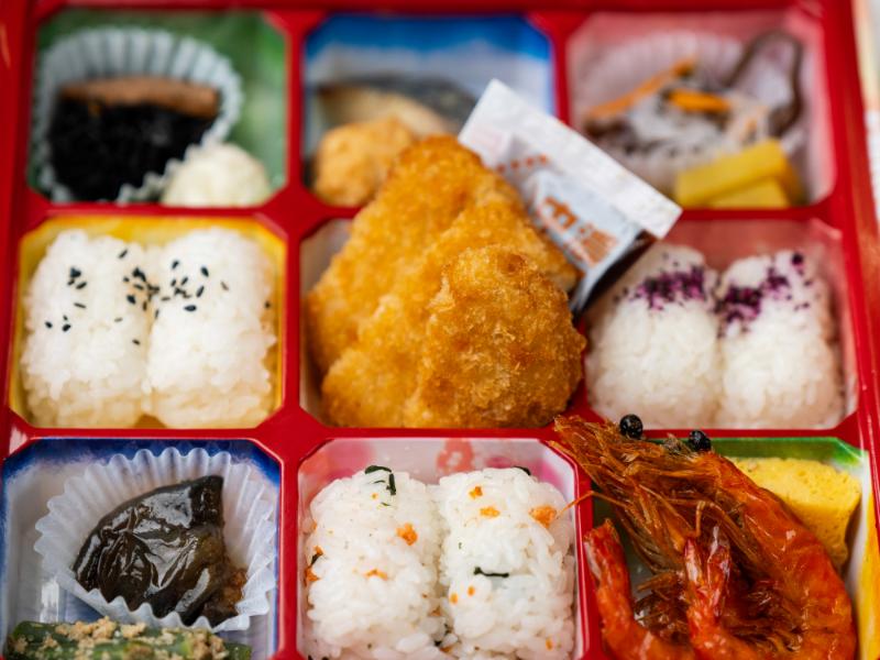 彩り9升弁当とんかつ