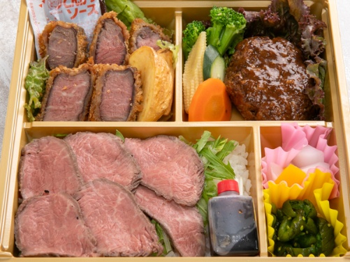 低温調理のローストビーフ重と牛フィレカツとハンバーグ御膳