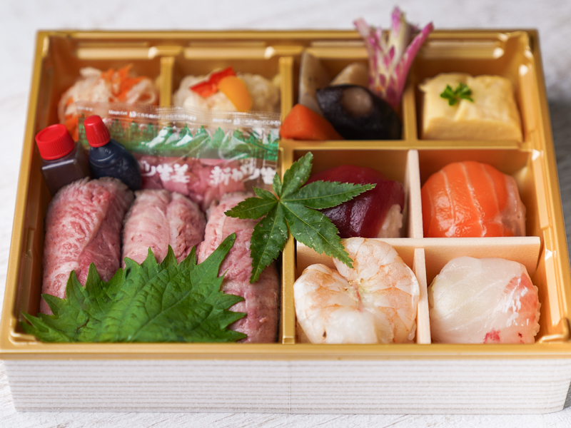 こい希特製彩り御膳 ～国産牛と手まり寿司～