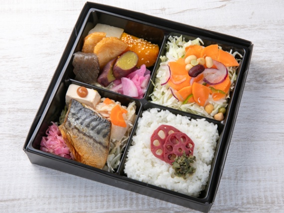 農園弁当　サバの生姜味噌焼き