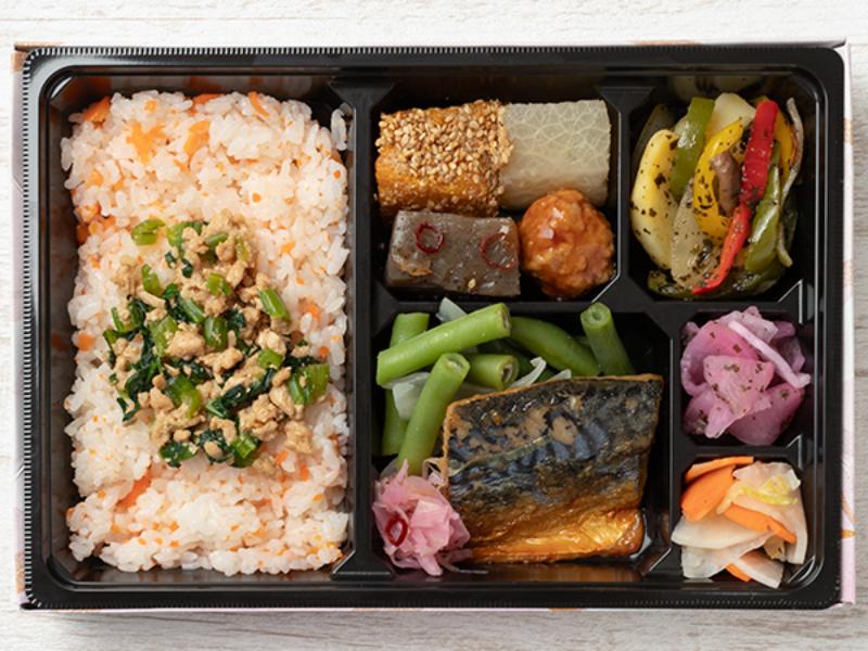 彩りご膳　サバの生姜味噌焼き