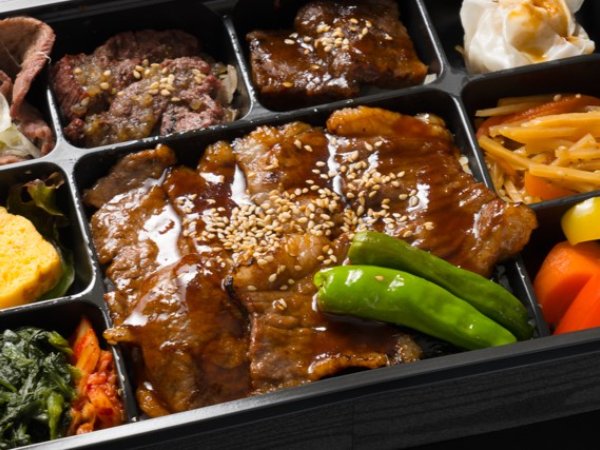 炭火焼和牛焼肉幕の内