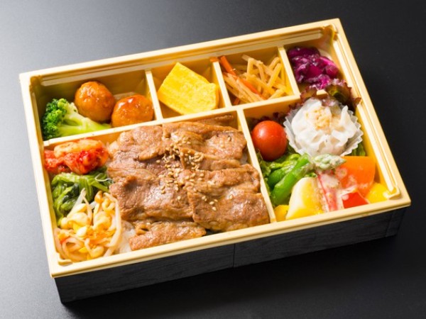 炭火焼牛カルビ弁当