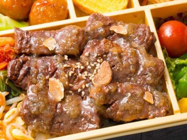炭火焼牛ハラミ弁当