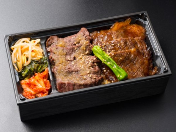 炭火焼牛ハラミ＆黒毛和牛カルビ重