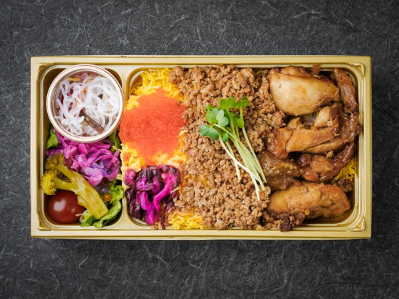 比内地鶏のそぼろ照焼き彩弁当