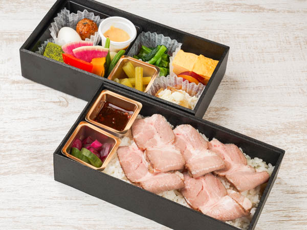 しっとり豚ロースの特製味噌ダレ