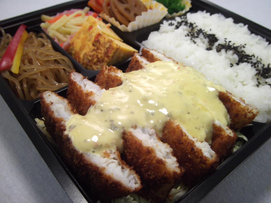 白身魚カツ弁当