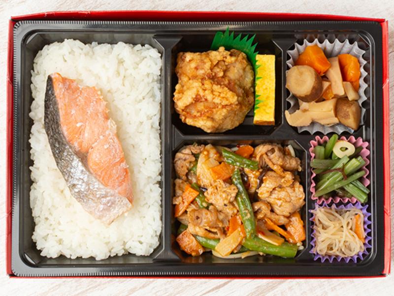 鮭と豚焼肉の幕の内