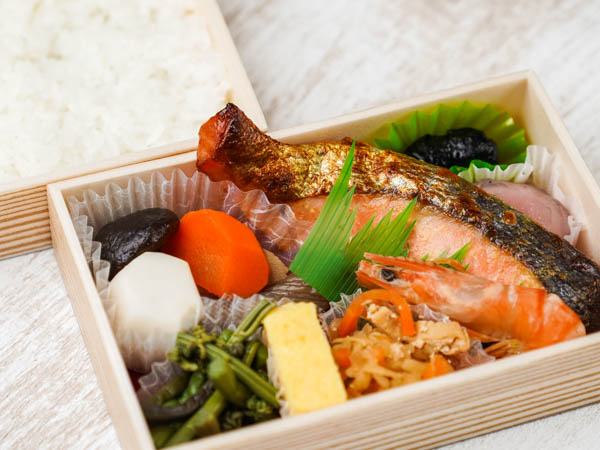 【小包】幕の内弁当 銀さけ西京漬け