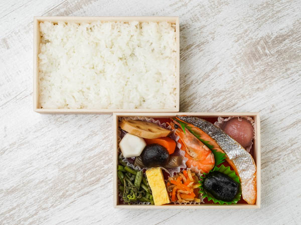 【小包】幕の内弁当 銀さけ塩焼き