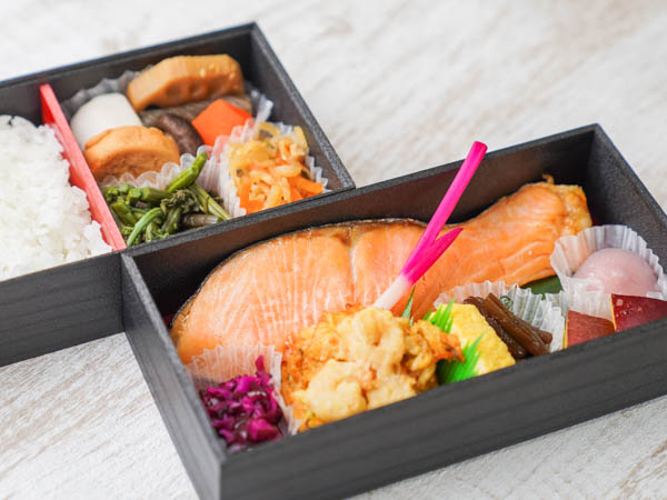 【饗膳】銀さけ塩焼き