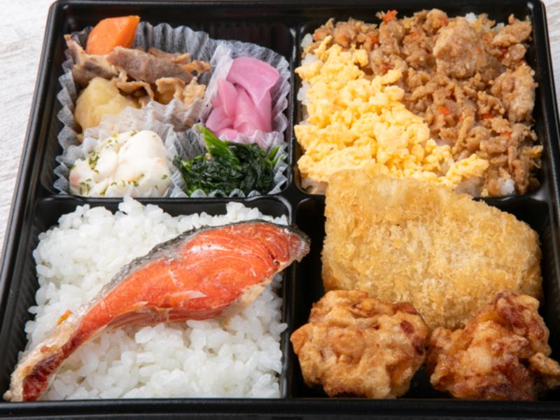 【ボリューム弁当】鮭＆海老カツ＆肉じゃが