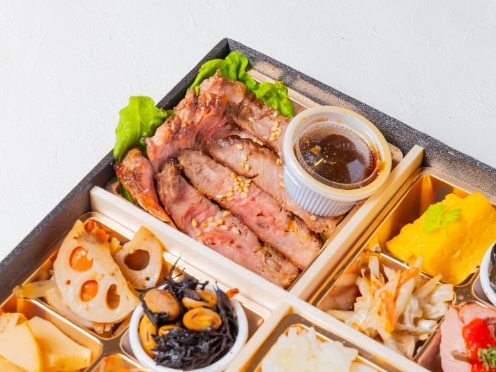 季節の副菜鯛めしとステーキ和膳