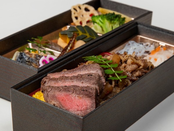 紫蘭shiran～黒毛和牛の牛ごぼうステーキ2段重～